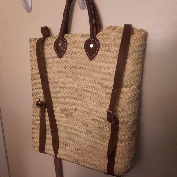 French Summer beach handwoven market bag backpack with adjustable straps. - Picture 1 of 8